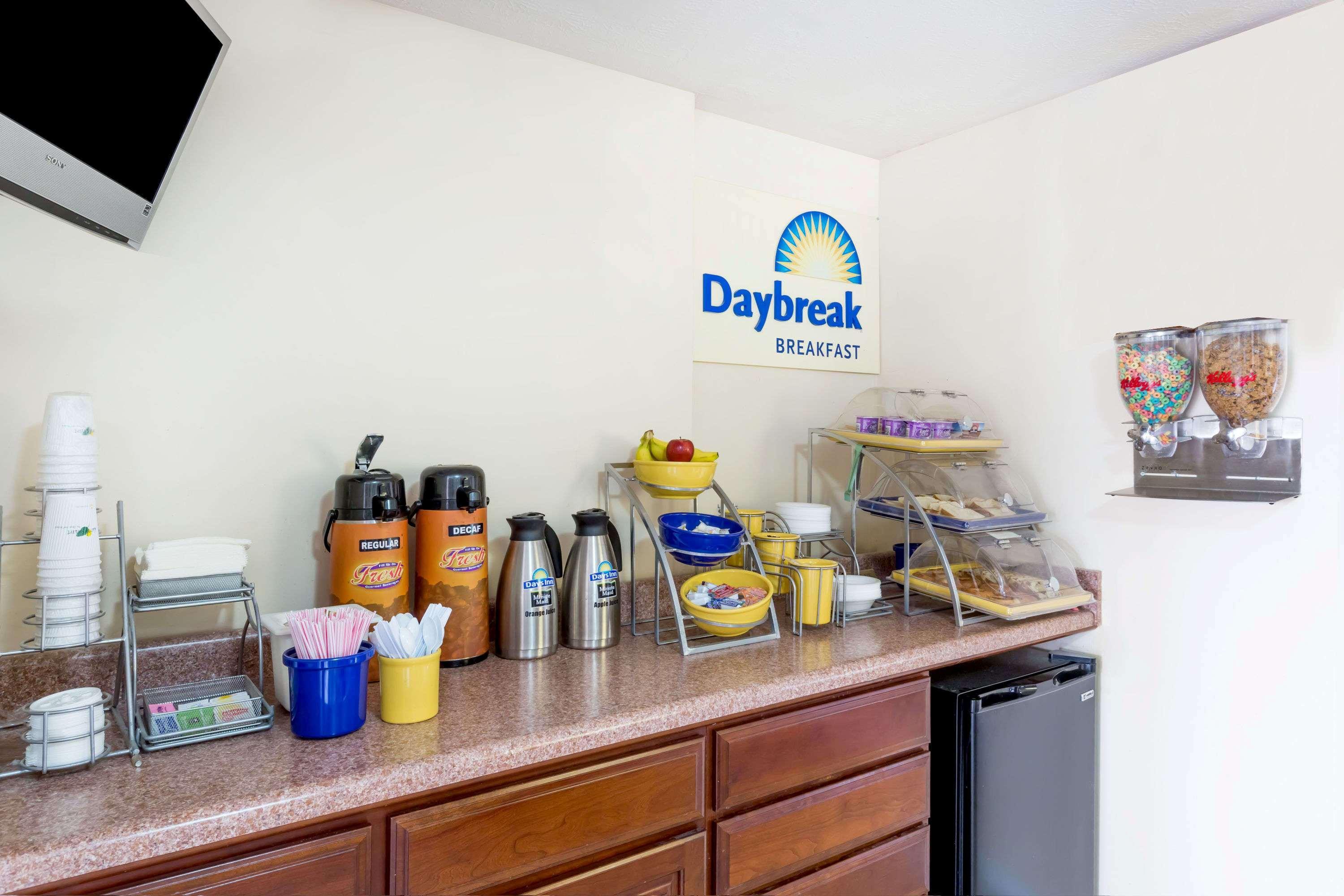 Days By Wyndham Hotel