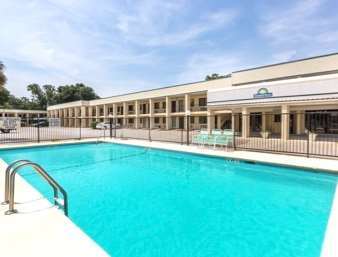 Days By Wyndham Hotel 2*